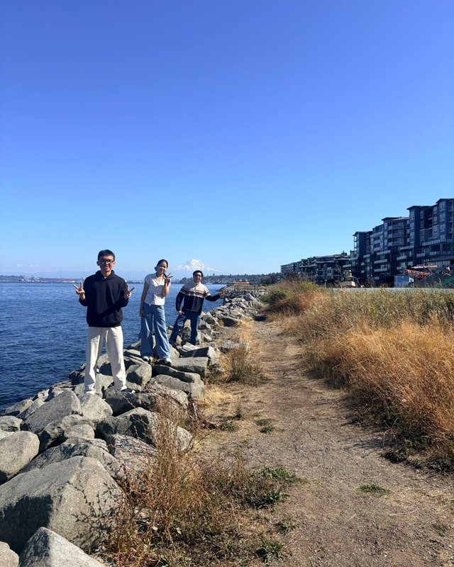 Exploring with friends